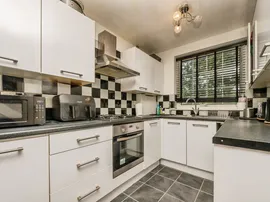Kempsey Close, Redditch thumb 3