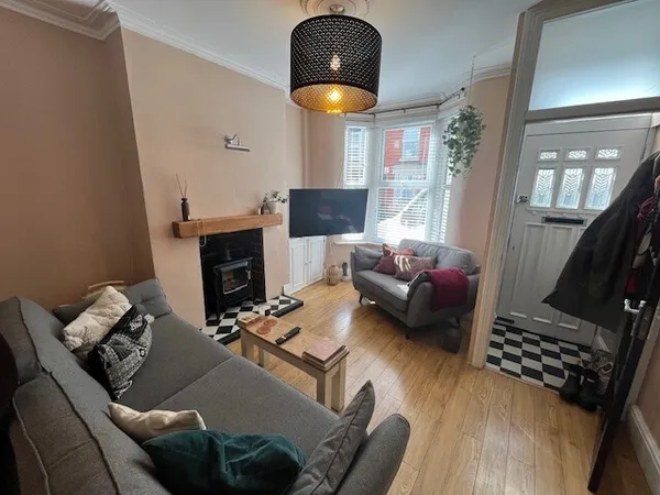 Longford Street, L8 9SD
