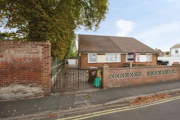 Queens Road, Gosport, Hampshire, PO12