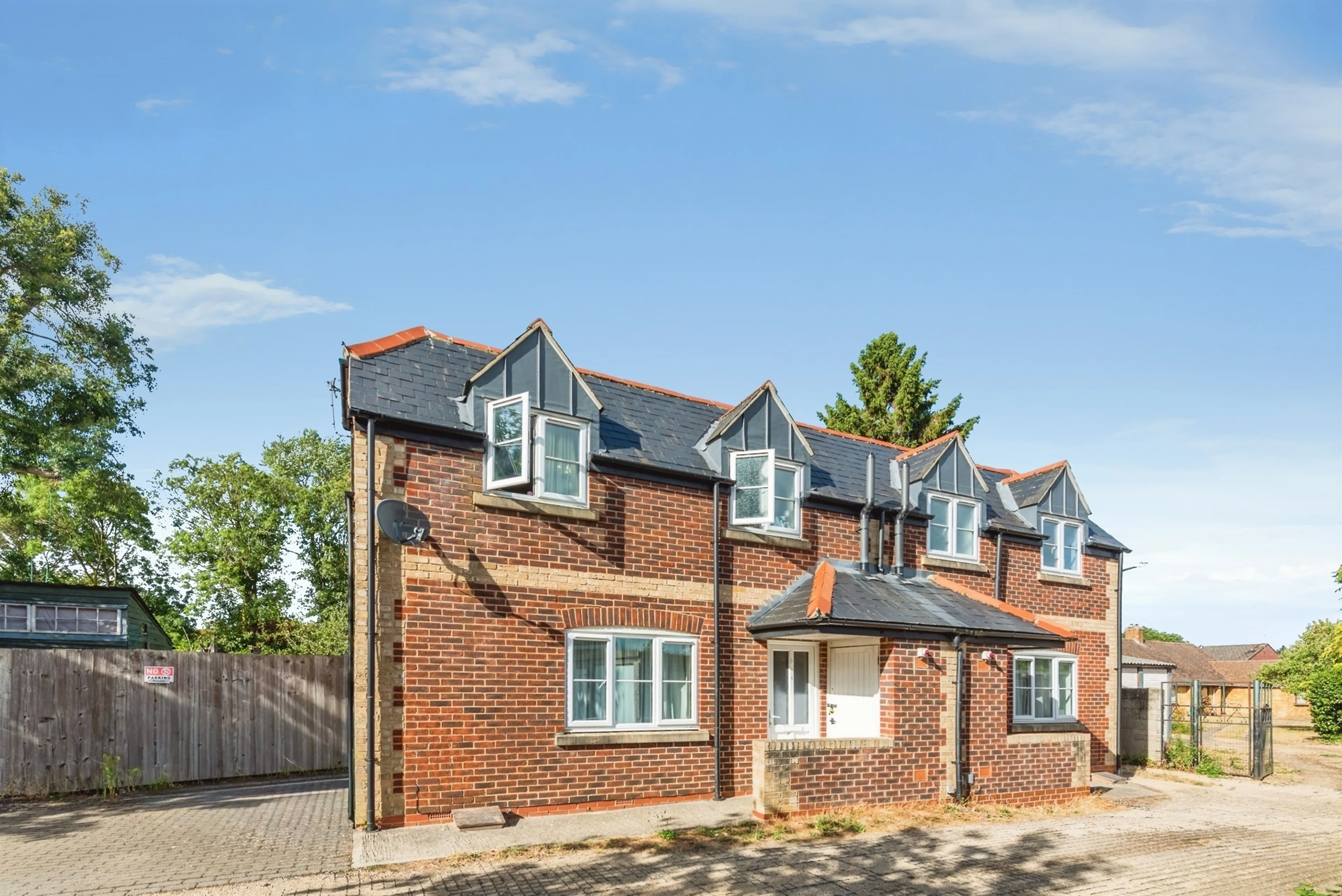 Property photo 0