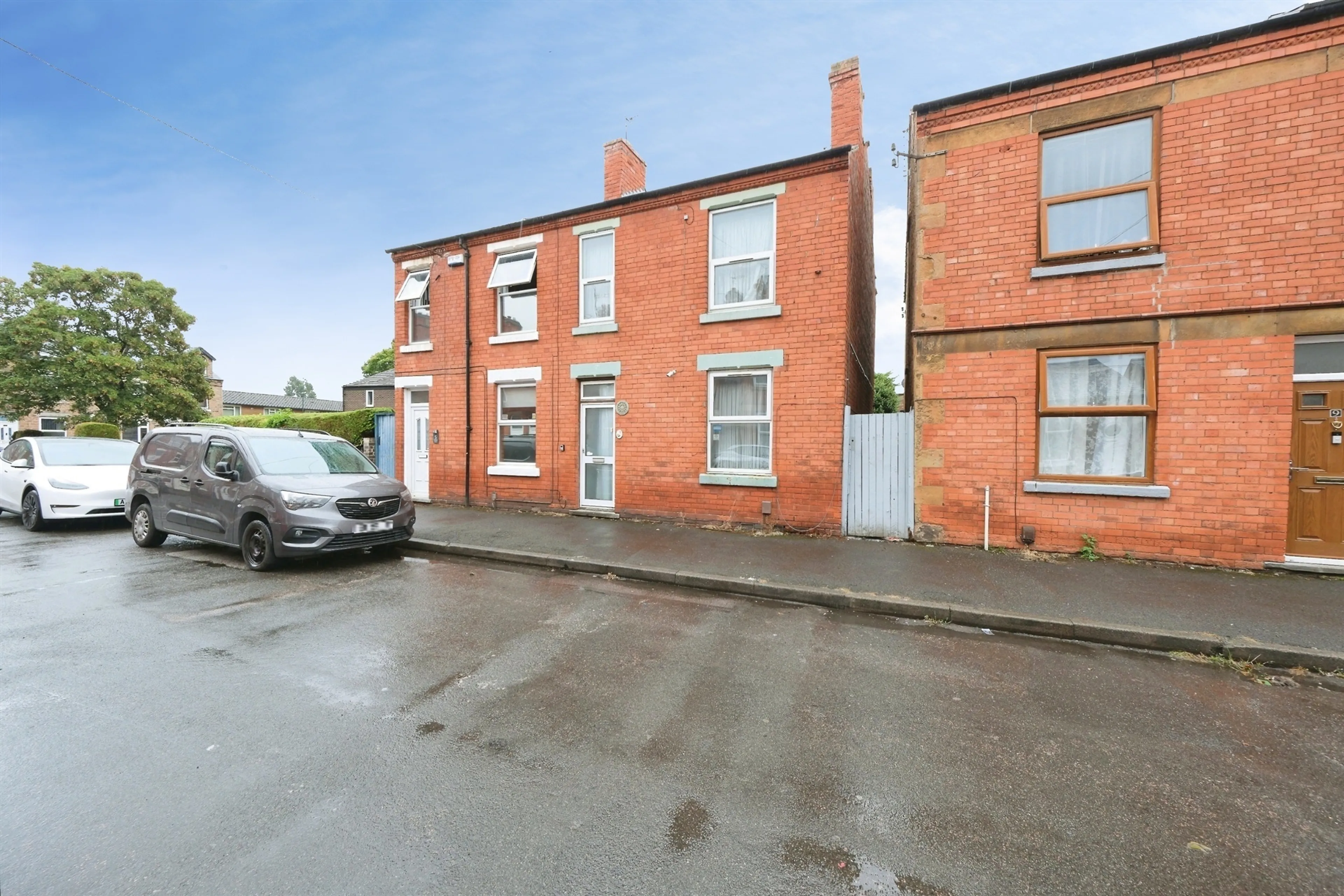 Property photo 0