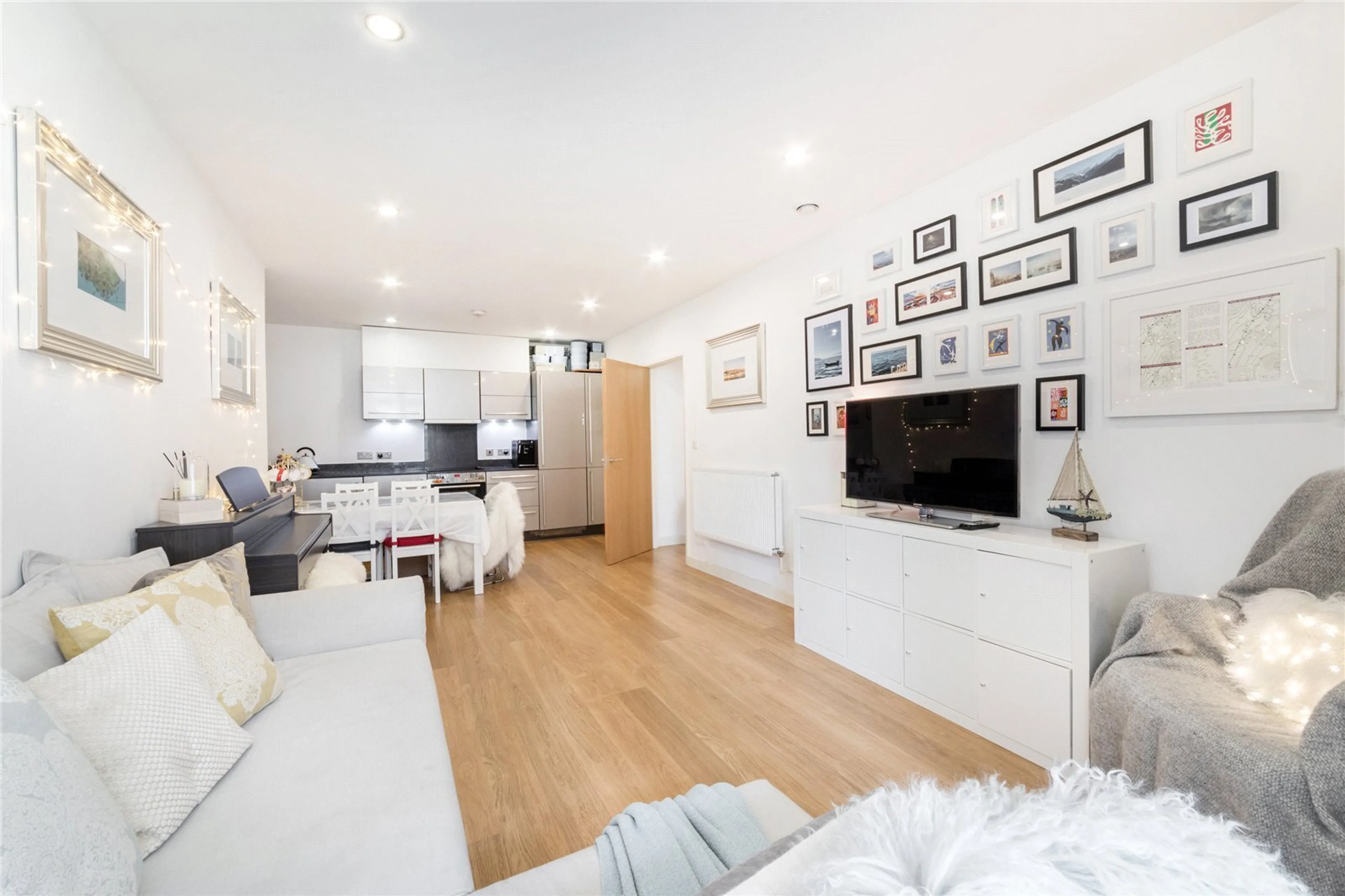 Property at Caspian Apartments, 5 Salton Square, London, E14
