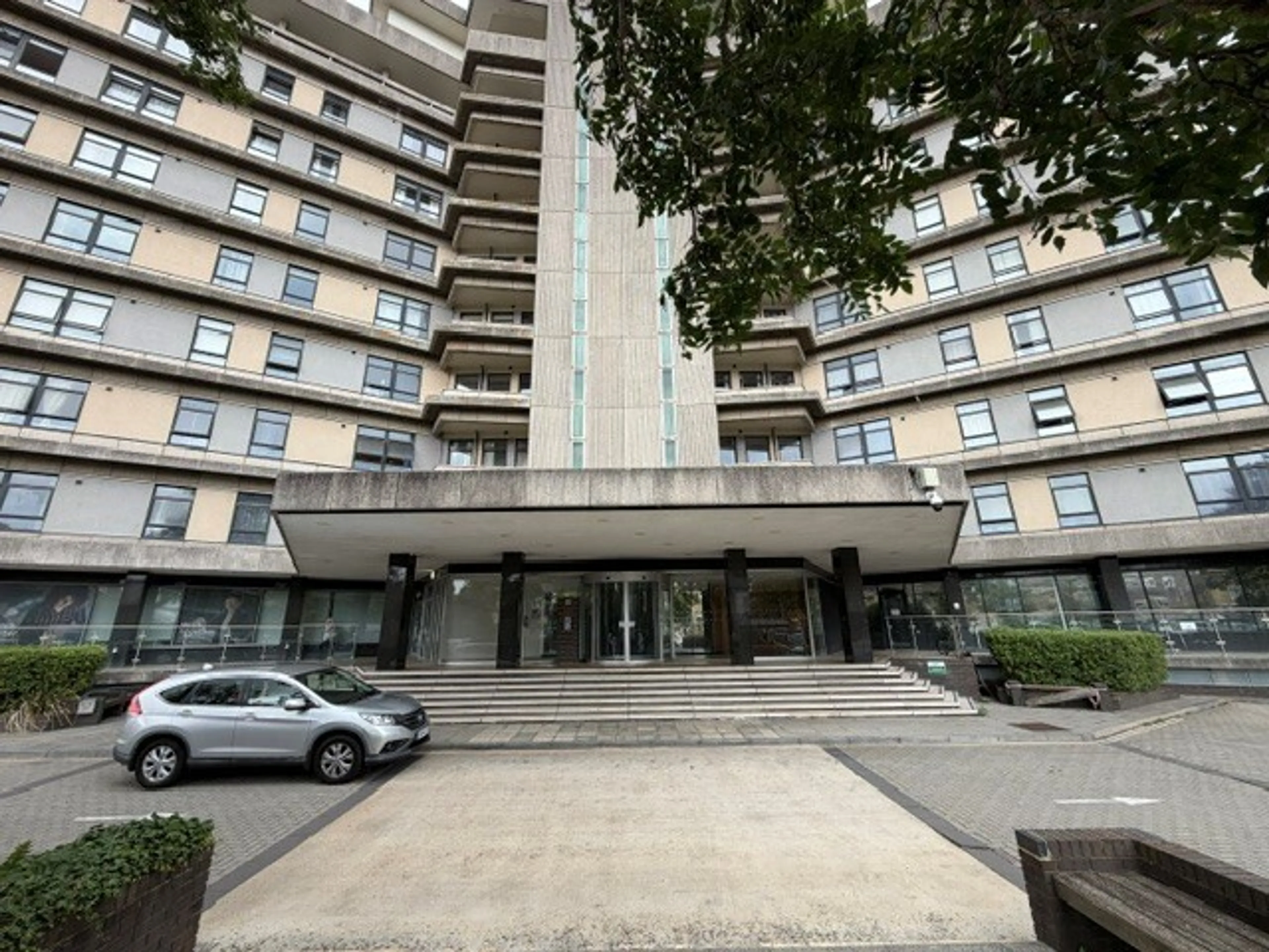 Property photo 0