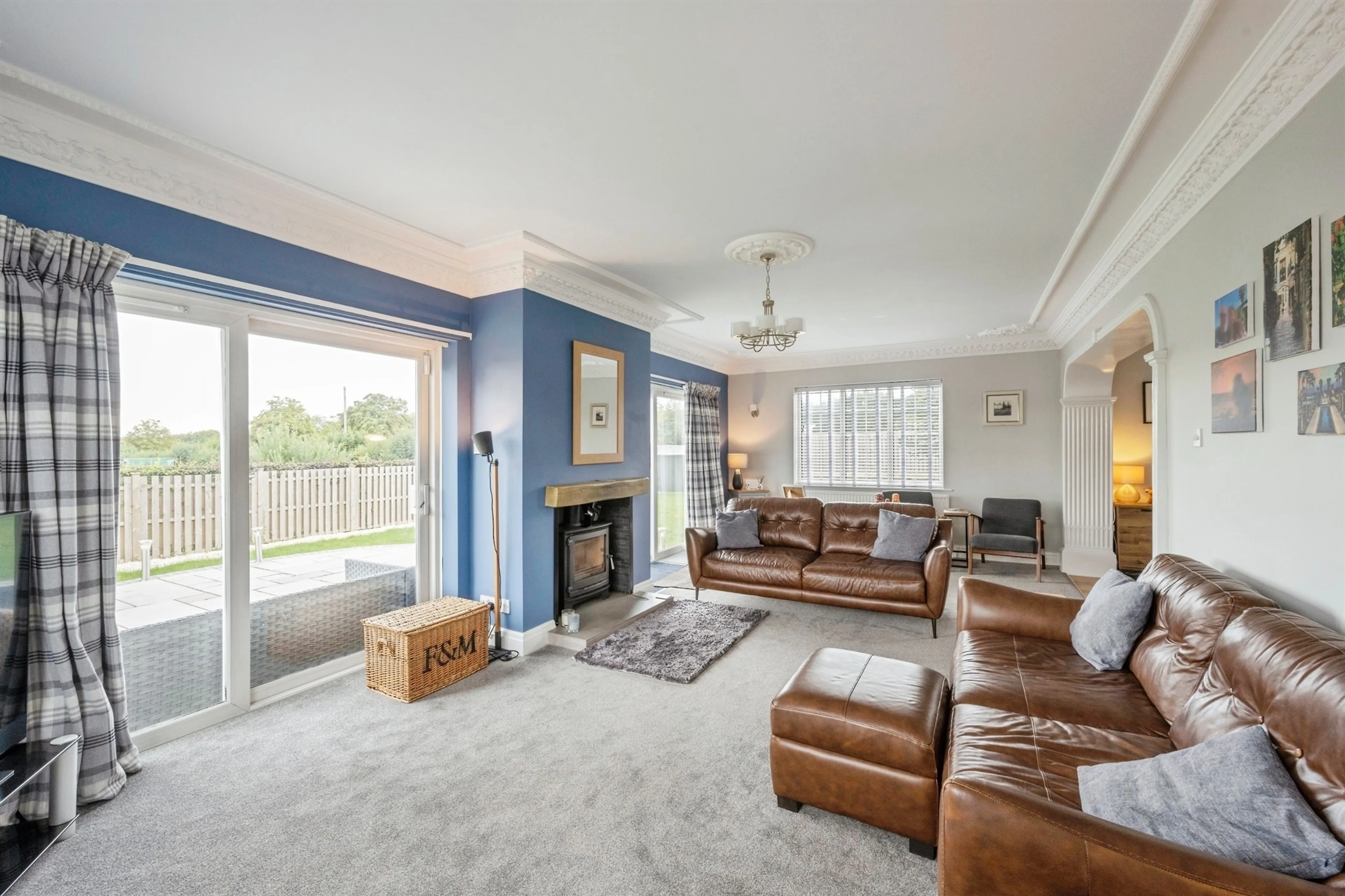 Property at Doncaster Road, Harlington, Doncaster
