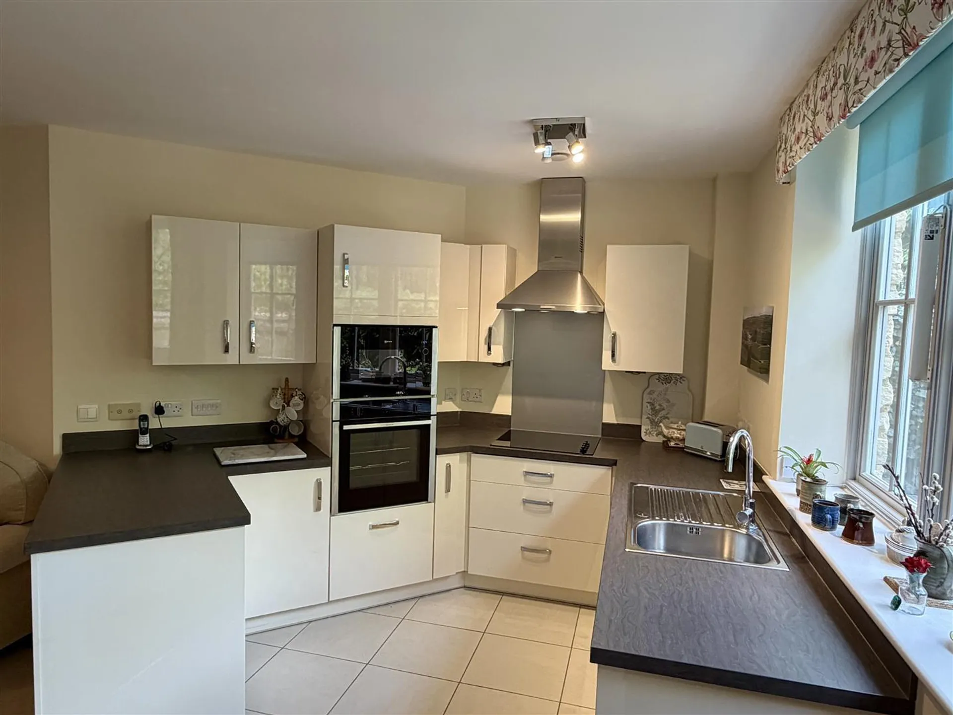 Property photo top 2