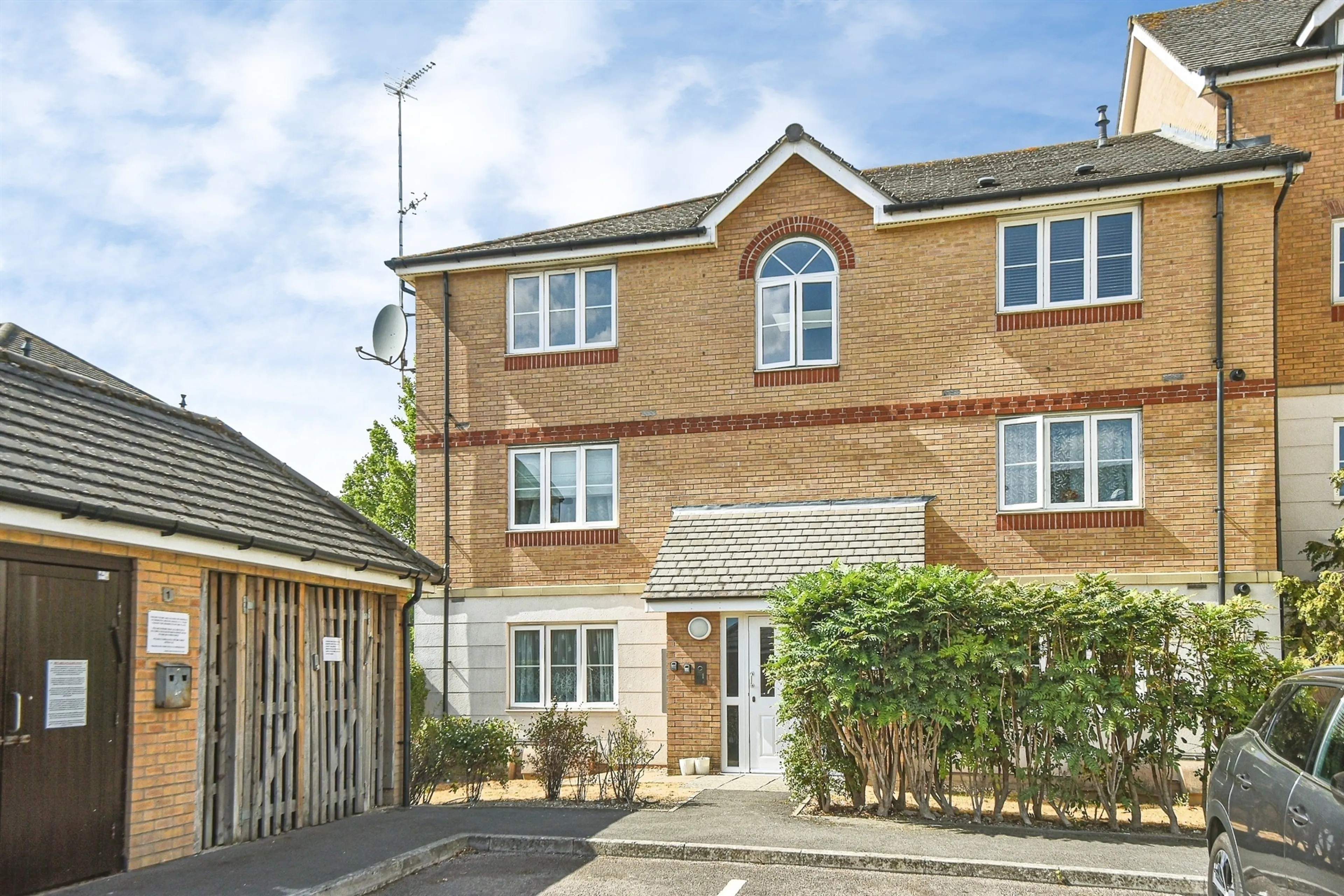 Property at Twickenham Close, Swindon