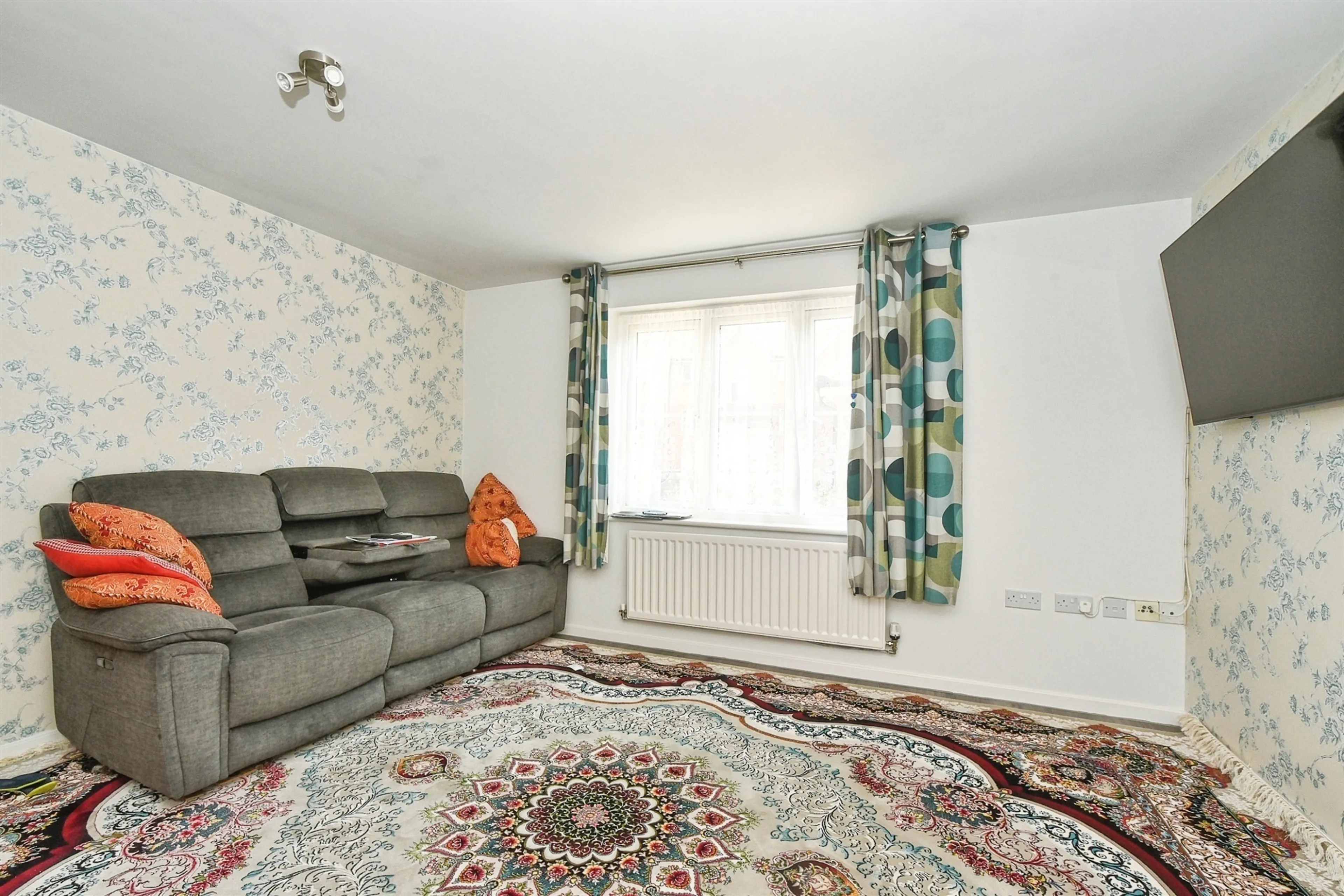 Property at Twickenham Close, Swindon