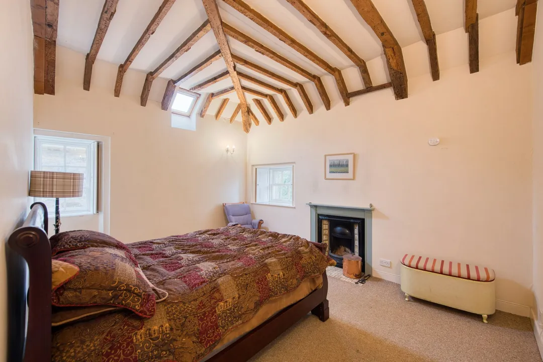 https://mr0.homeflow-assets.co.uk/files/photo/image/48171/3256/_x_/DSC_9450_HDR-30.jpg