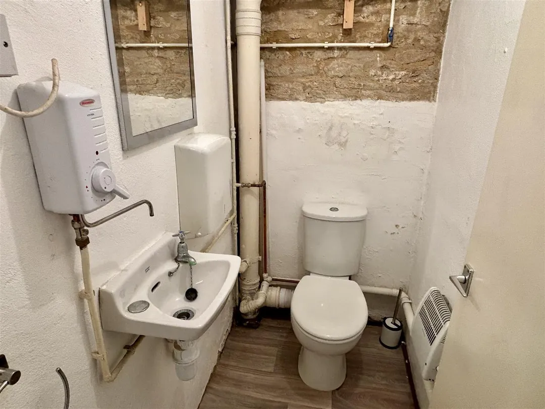 https://mr0.homeflow-assets.co.uk/files/photo/image/48171/3315/_x_/vNT7O5hA8kaZpDtlALJq9Q.jpg