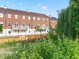 Beaumont Drive, Worcester Park photo