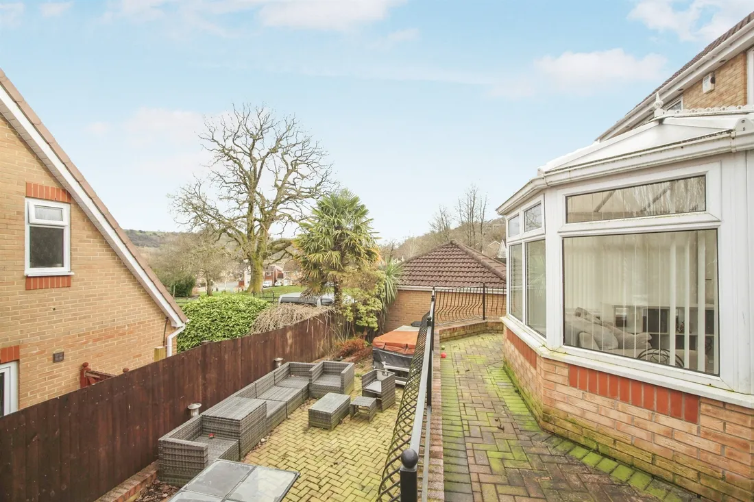 Property photo 28