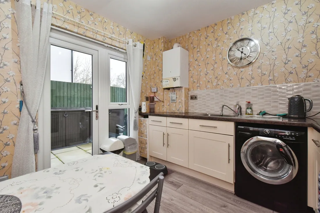 Property photo 8