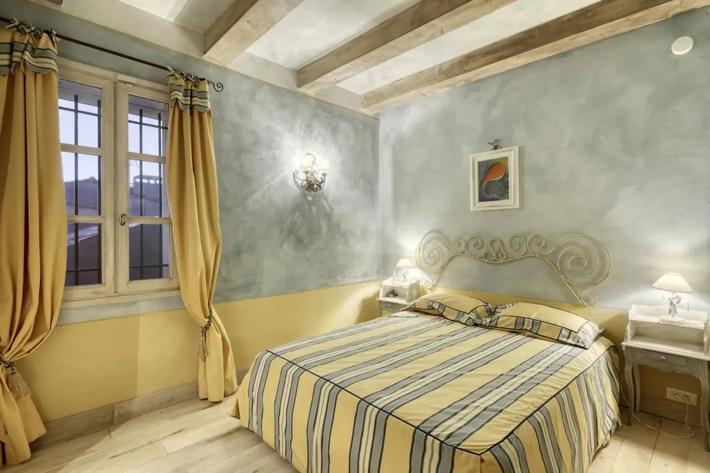 Saint-Tropez, 83990, France