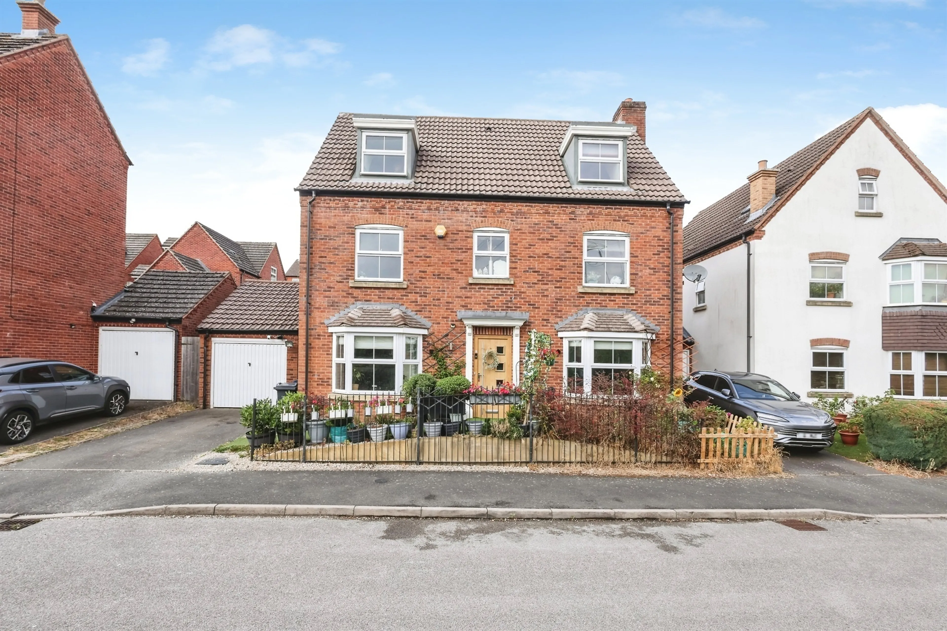 Property photo 0
