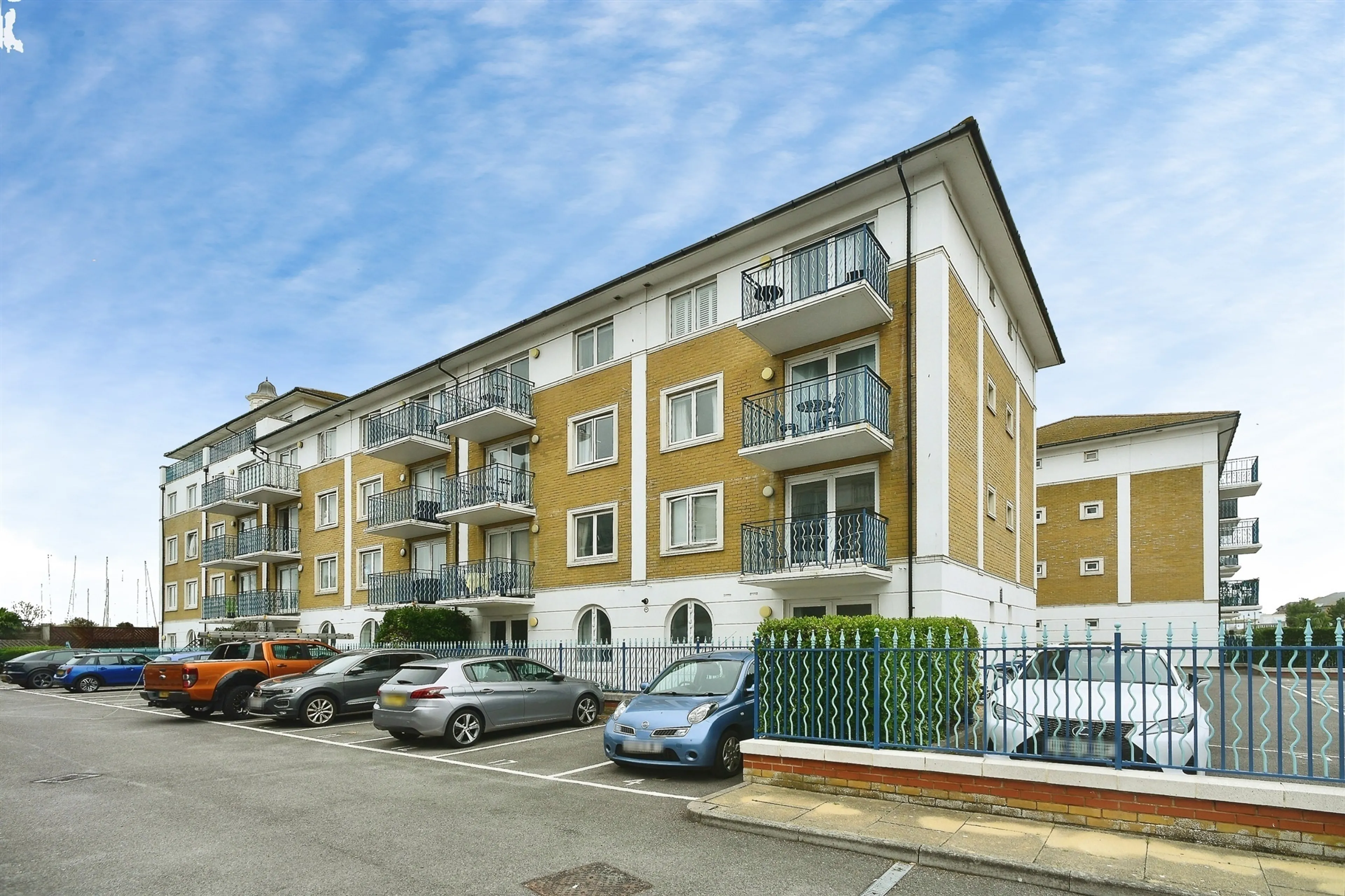 Property photo 0