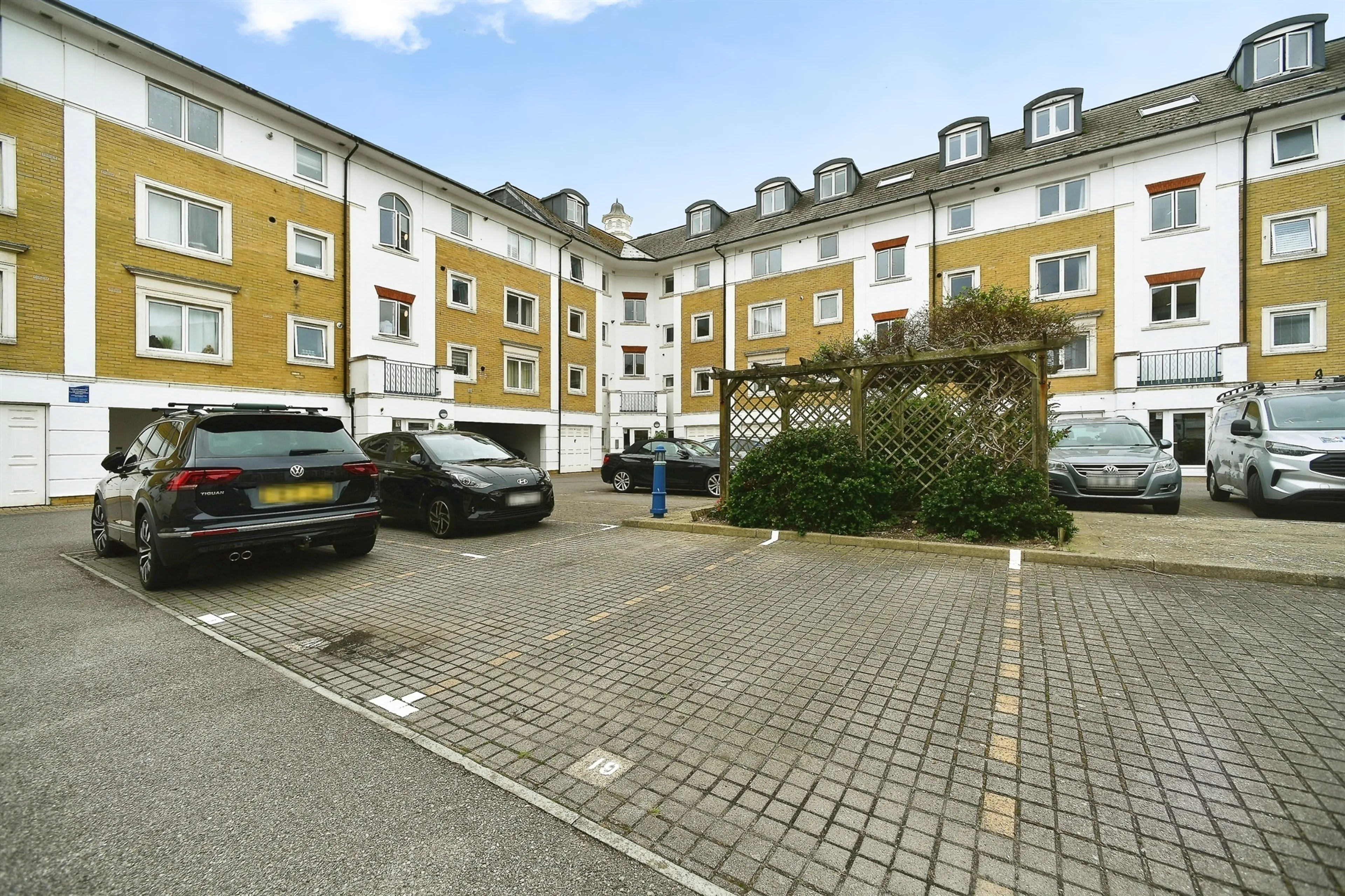 Property photo 11