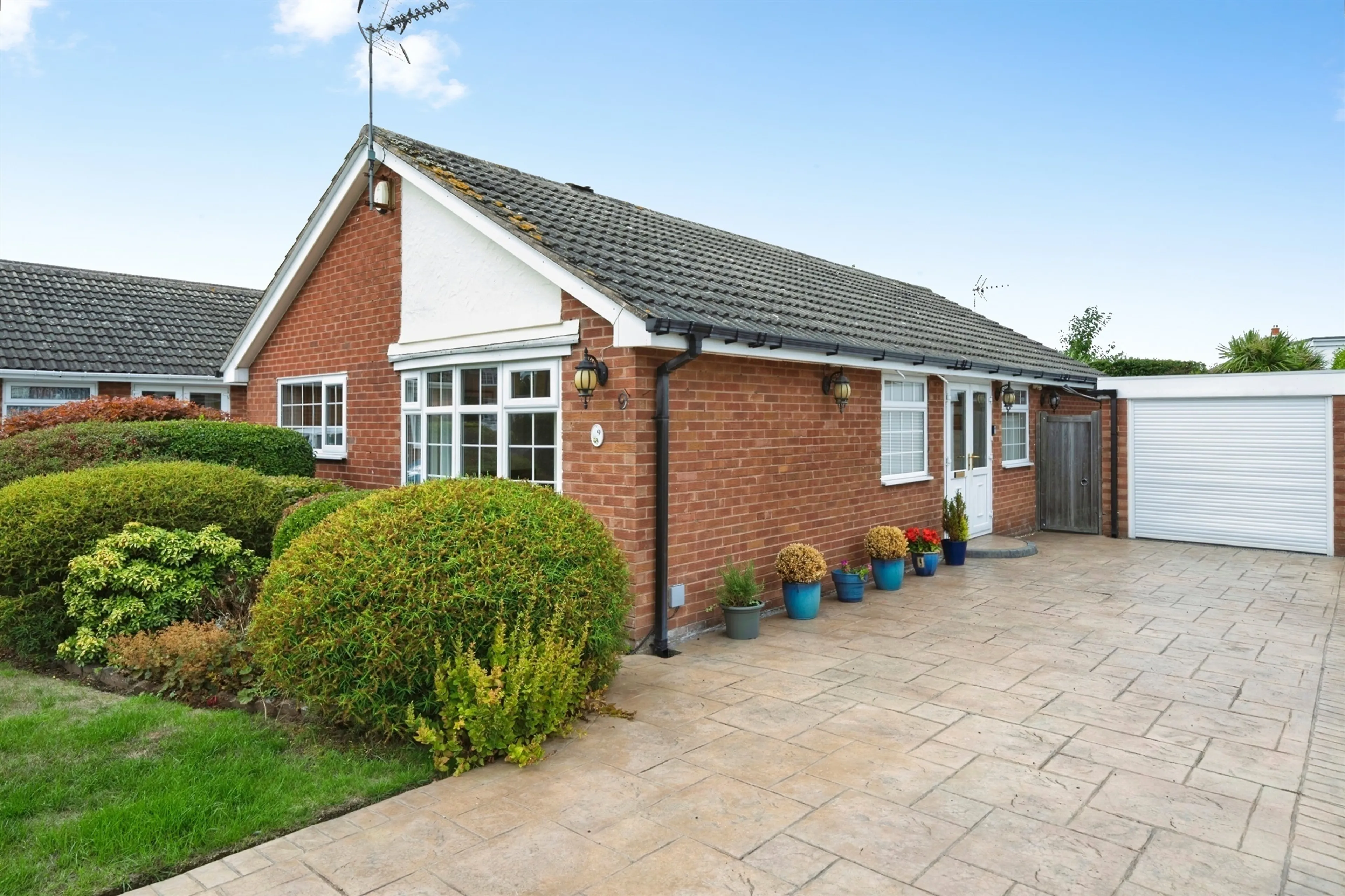 Property at Allangate Close, Wirral