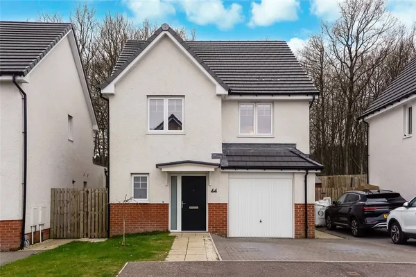 Newall Avenue, Craigowl, Dundee, DD3 0FG