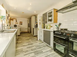 Station Road, Heighington, Lincoln thumb 3