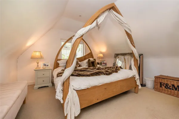 Standon Lane, Ockley, RH5 photo 9