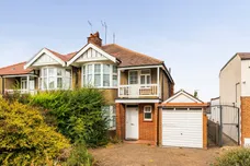 Ridings Avenue, London