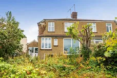 Ridings Avenue, London