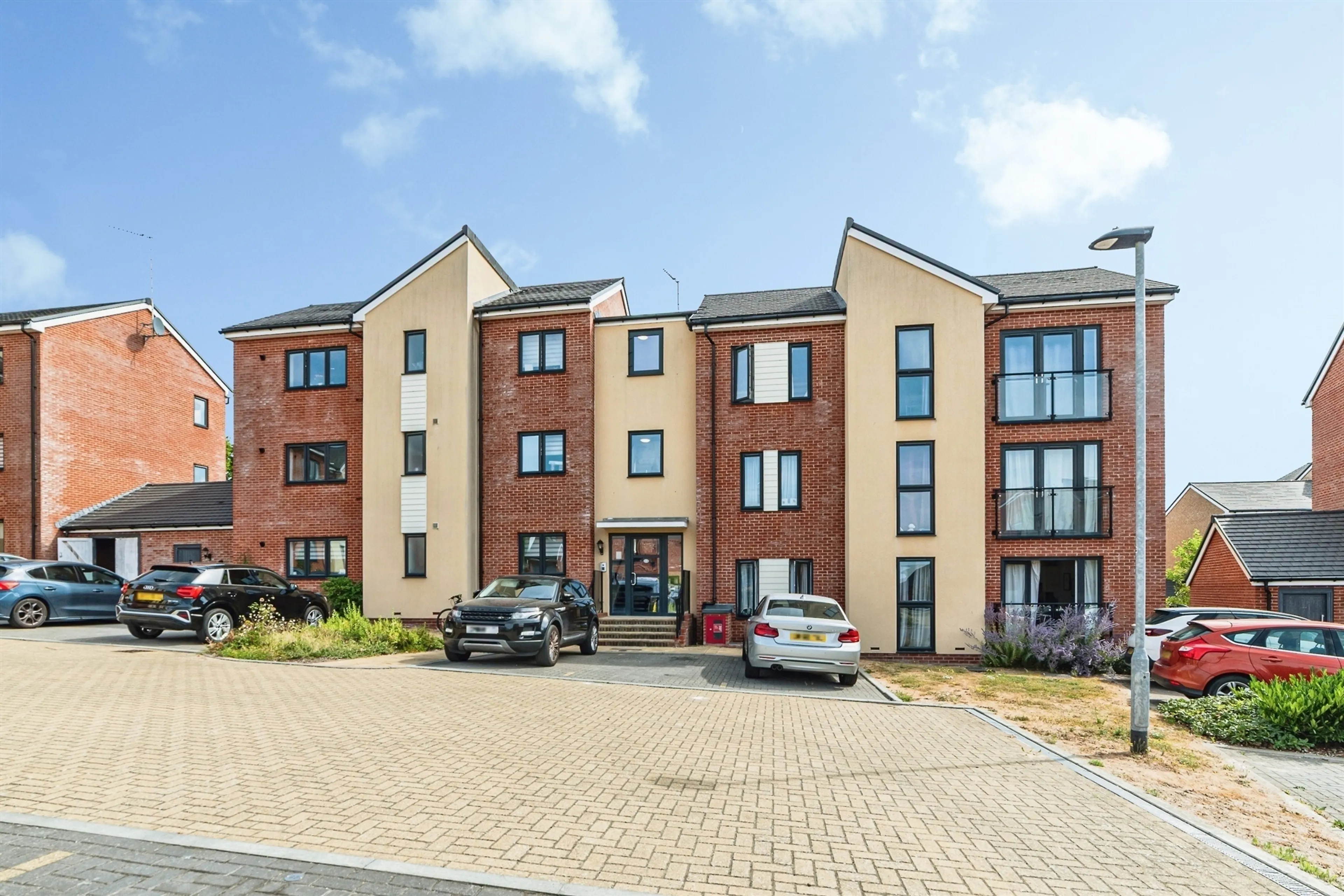 Property photo 0