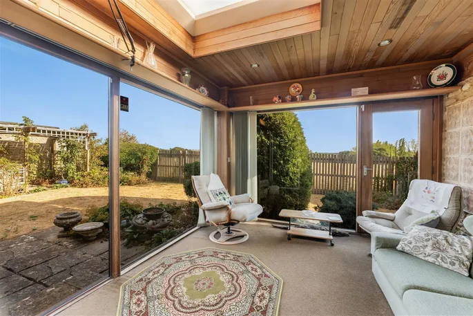 Property carousel image 5