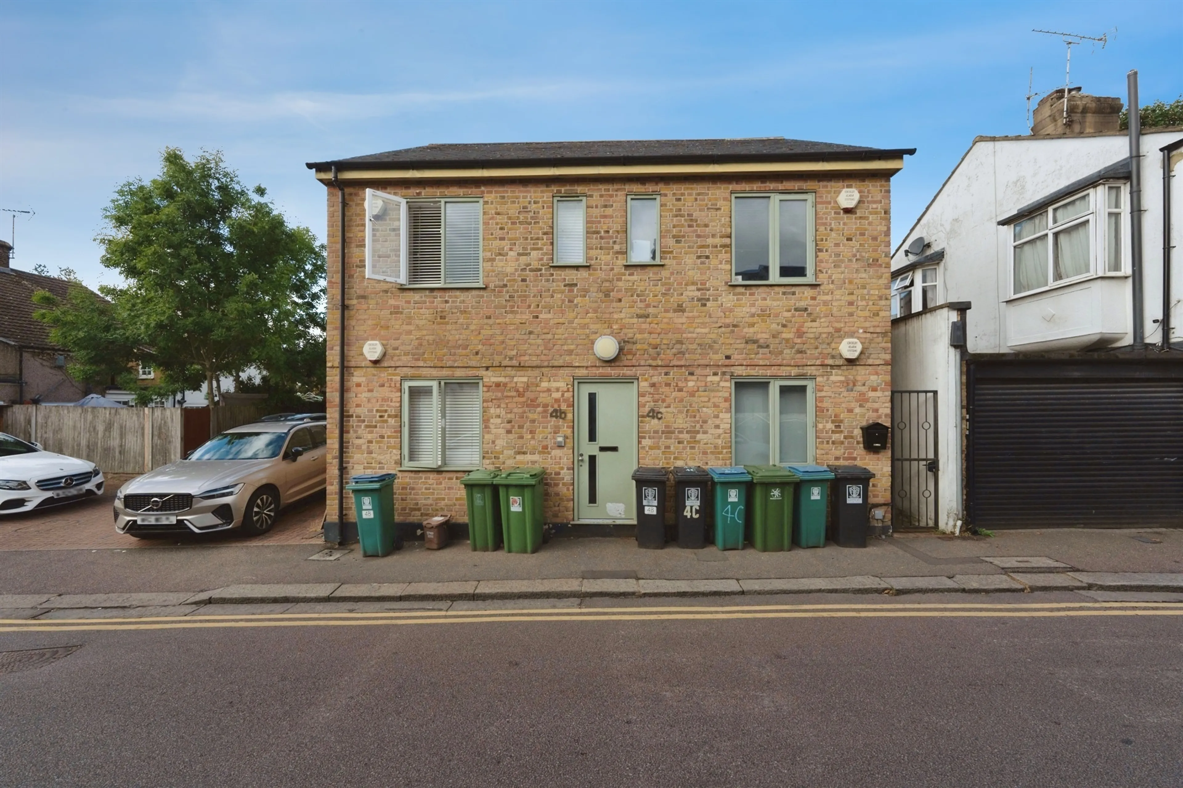 Property photo 0