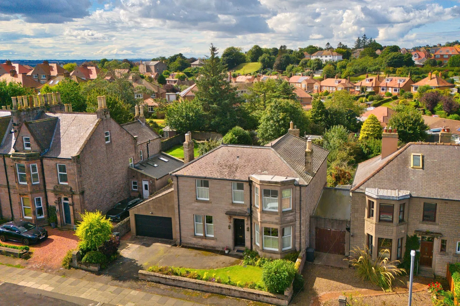 Property photo top 0
