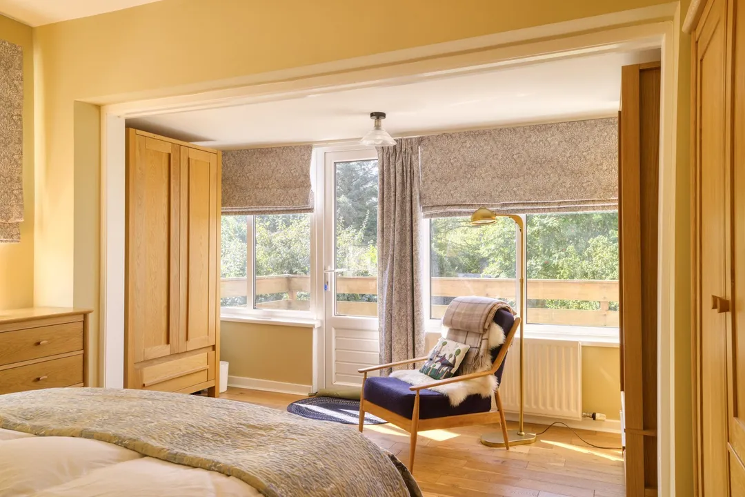 https://mr0.homeflow-assets.co.uk/files/photo/image/48176/3803/_x_/003A3372_HDR-24.jpg