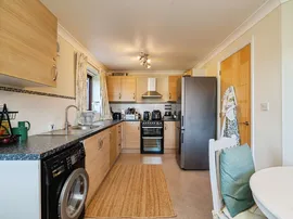 Tudor Close, Hoxne, Eye thumb 2