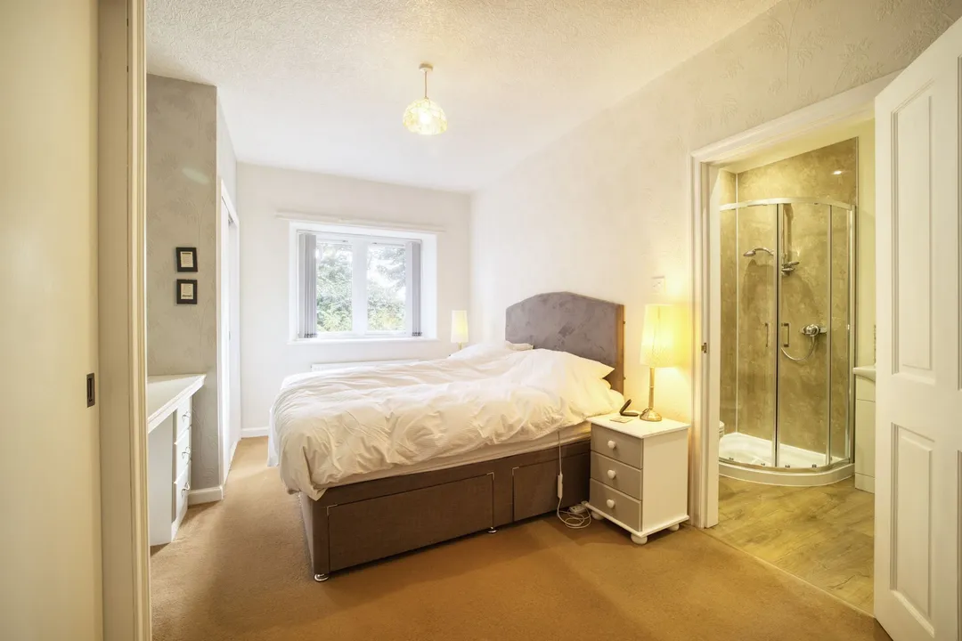 https://mr0.homeflow-assets.co.uk/files/photo/image/48176/4219/_x_/003A4008_HDR-16.jpg
