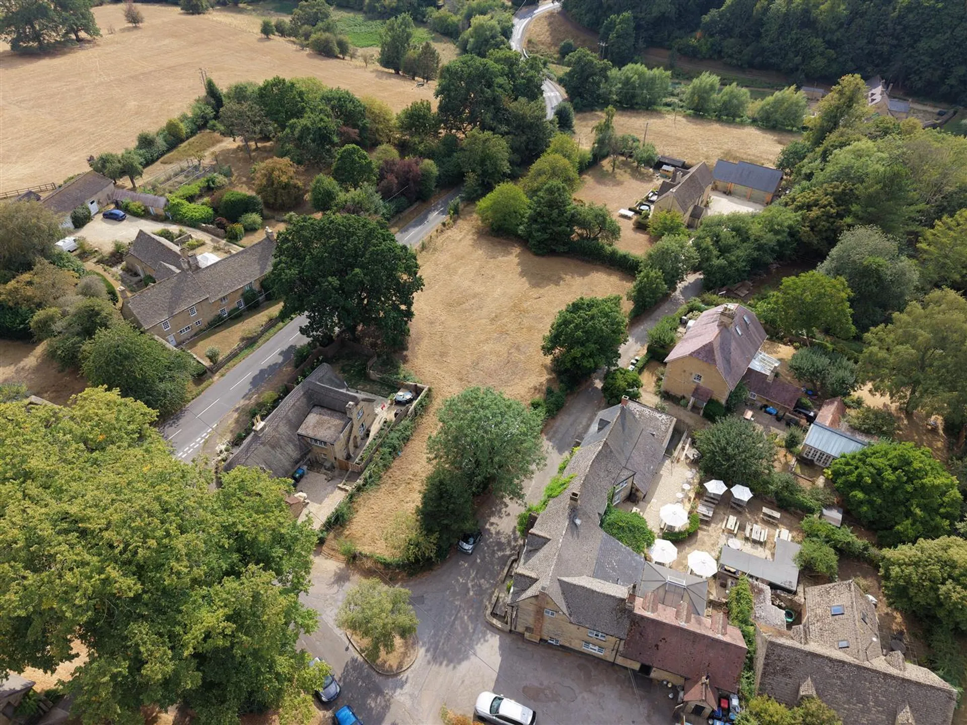 Property photo top 1