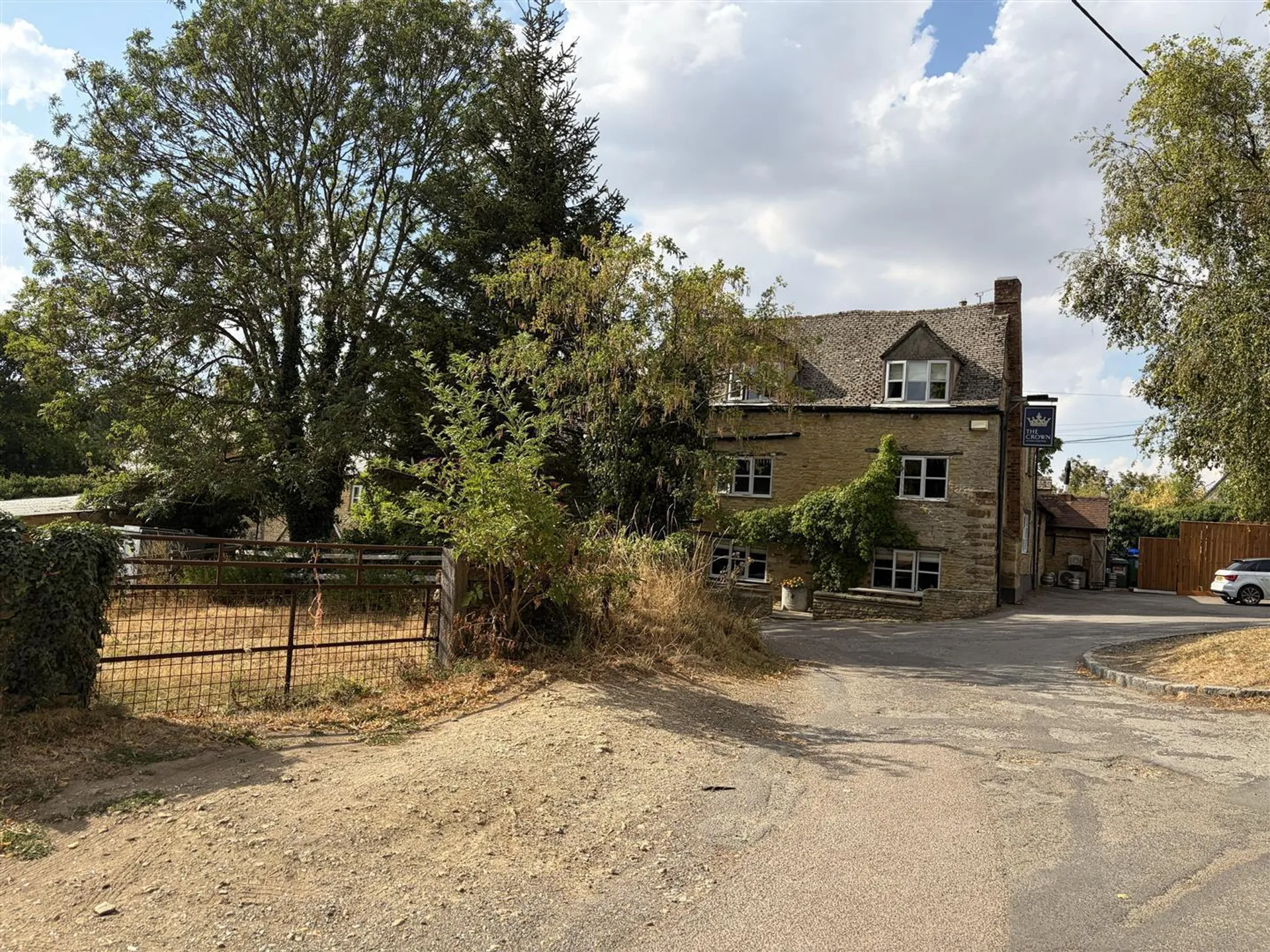 Property photo top 2