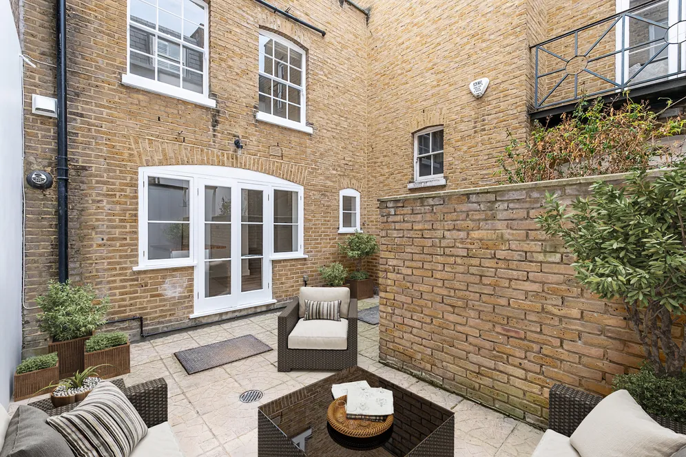 Warwick Place North, London, SW1V photo 4
