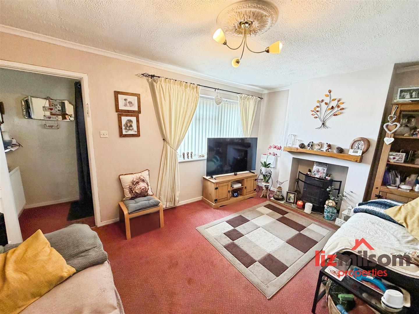 Meadow Lane, Newhall, Swadlincote Image 4