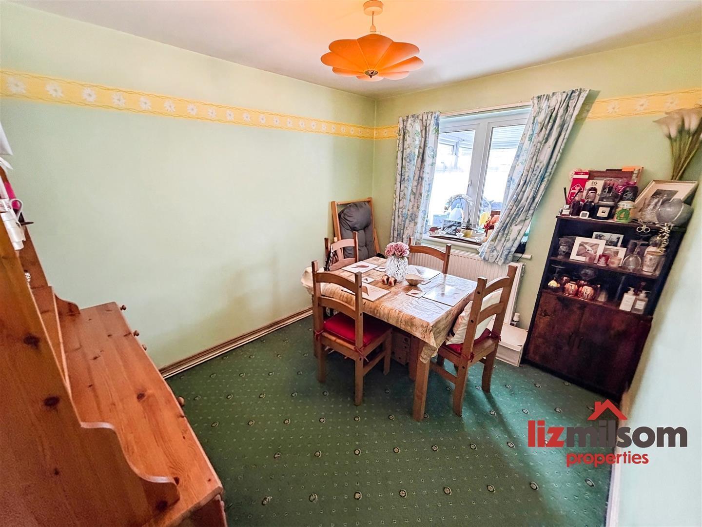 Meadow Lane, Newhall, Swadlincote Image 8