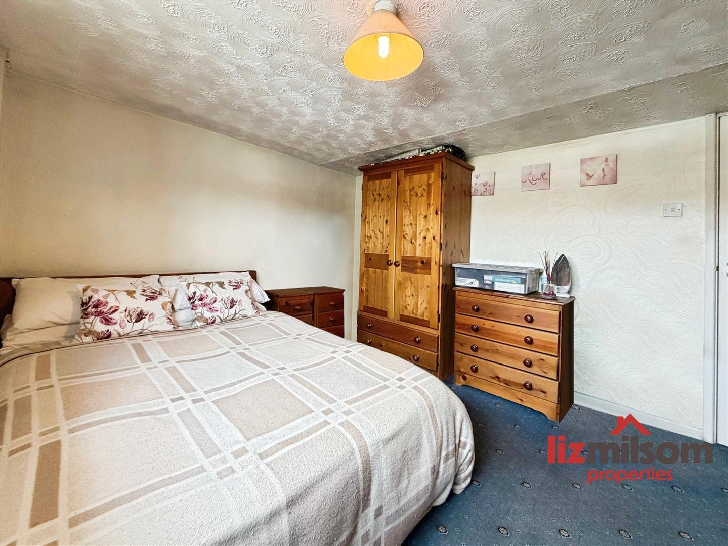 Meadow Lane, Newhall, Swadlincote Image 11