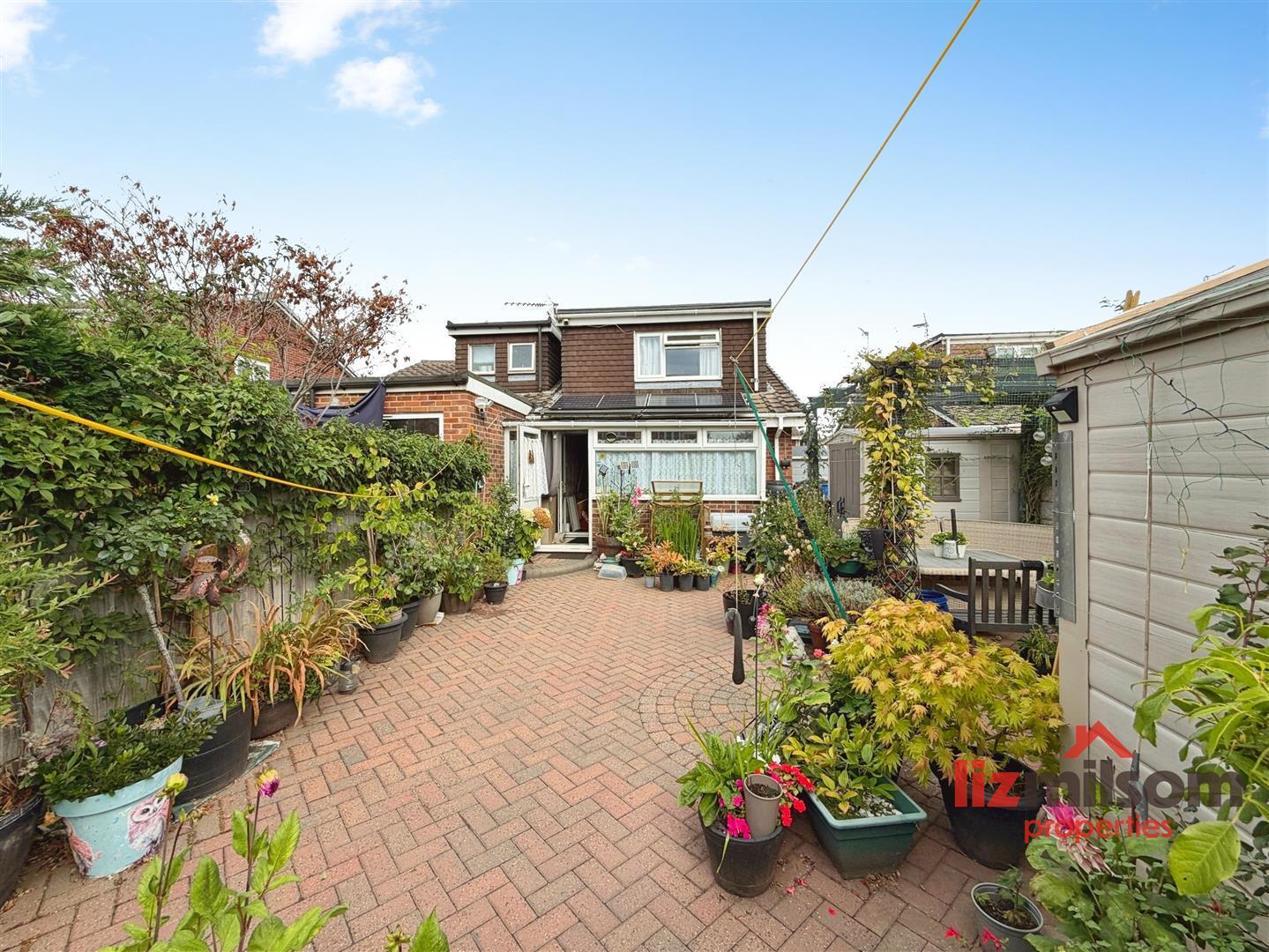 Meadow Lane, Newhall, Swadlincote Image 14
