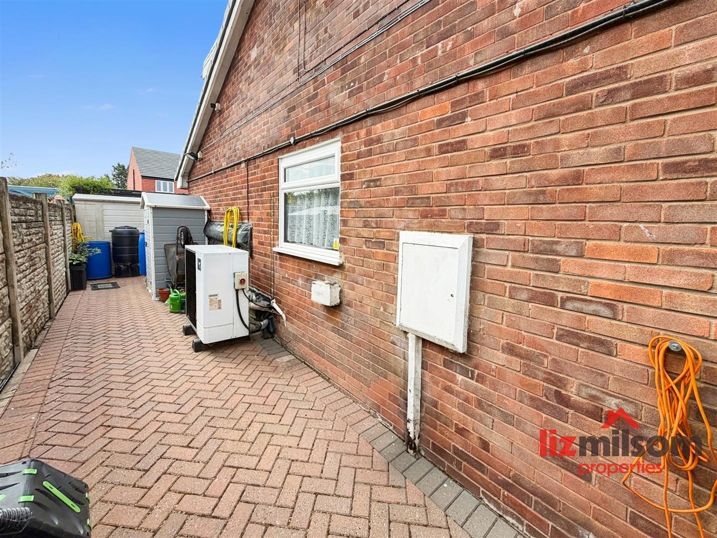 Meadow Lane, Newhall, Swadlincote Image 17