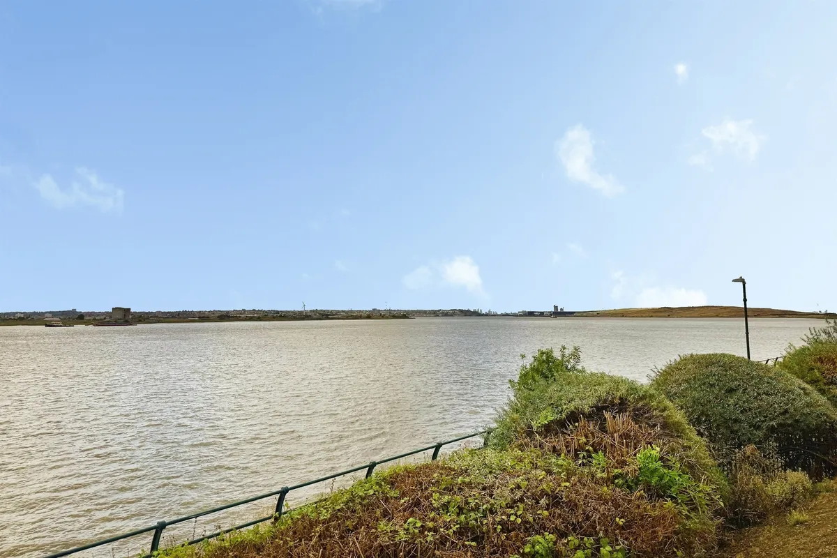 Harrisons Wharf, Purfleet-On-Thames