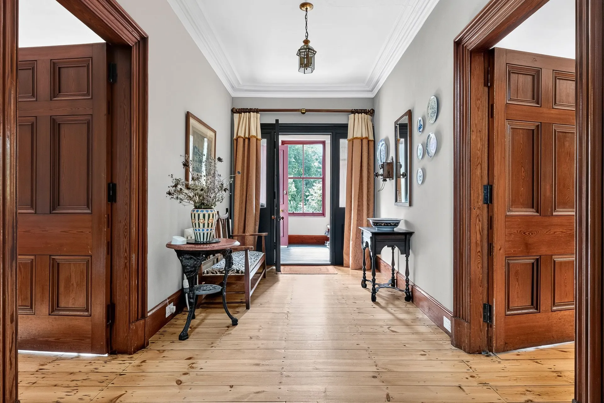 Property photo top 1