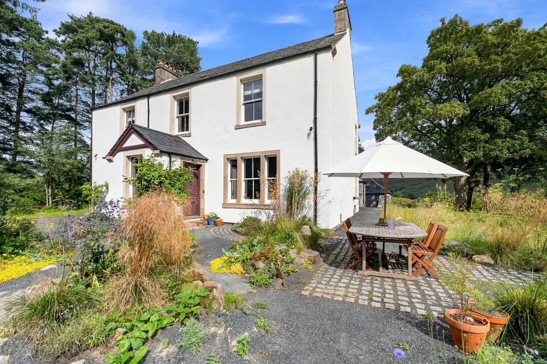 https://mr0.homeflow-assets.co.uk/files/photo/image/48176/7733/_x_/20260826-Scotland-Kinlochewe-120636-2.jpg