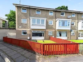 Ranald Gardens, Rutherglen, Glasgow photo