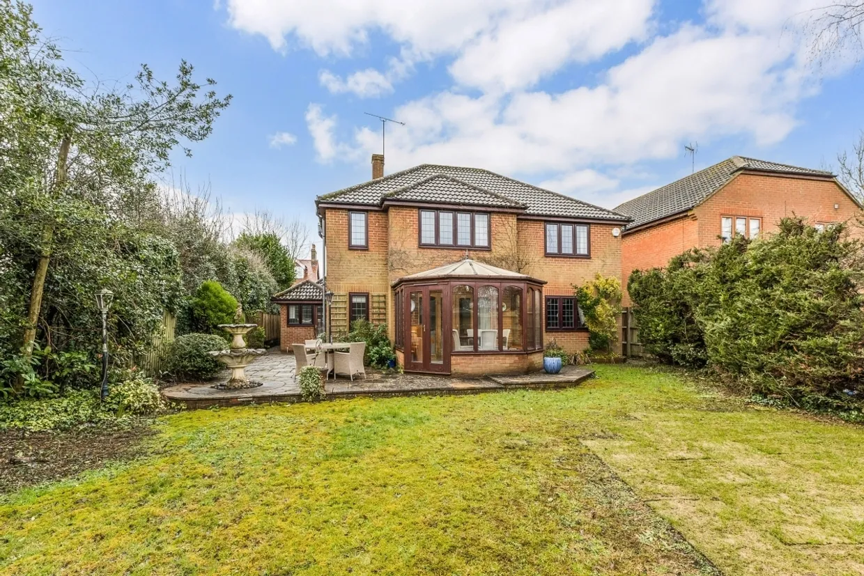 Salmons Lane Prestwood HP16 photo 7