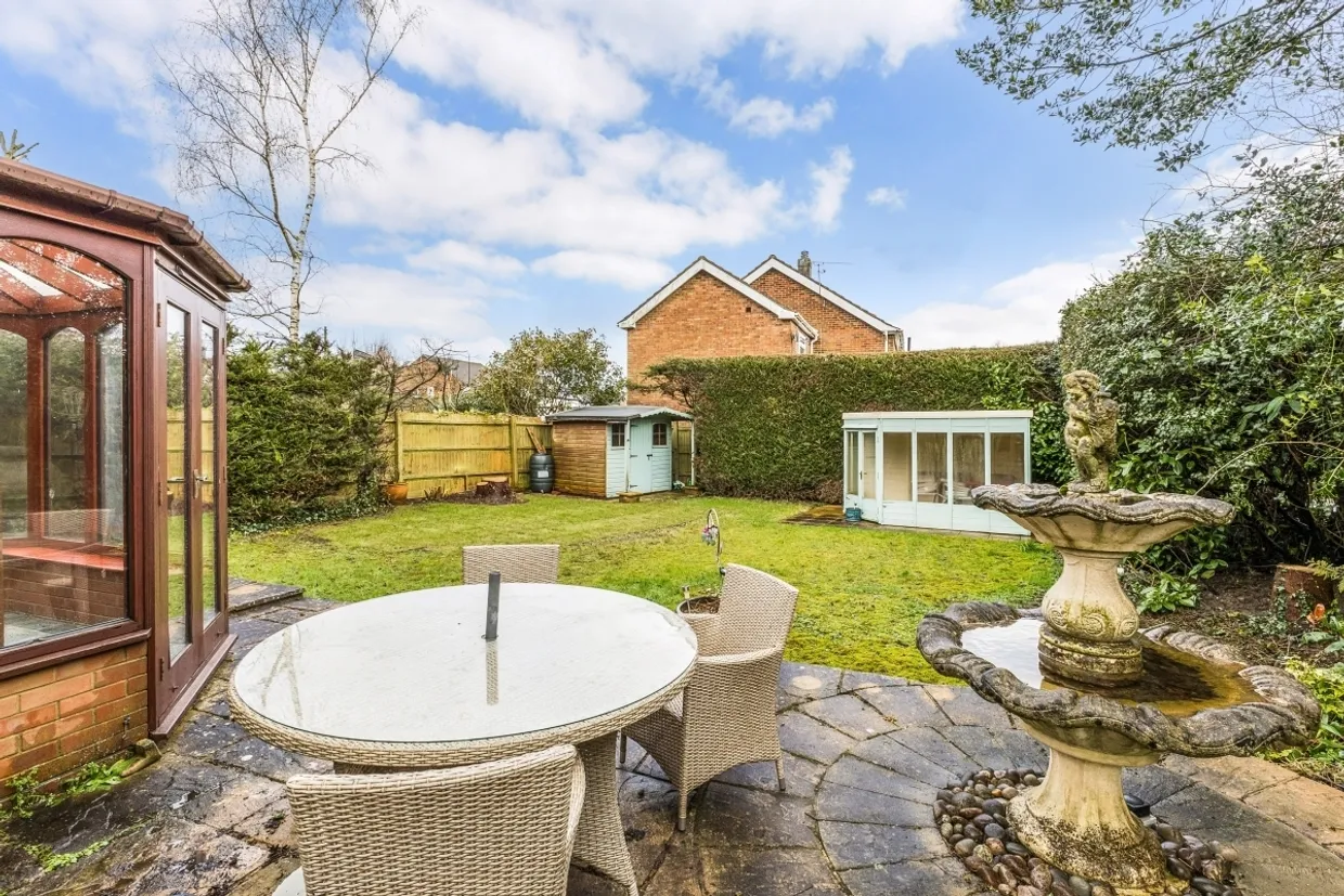 Salmons Lane Prestwood HP16 photo 12