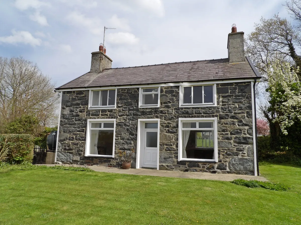 Llanfaglan, Caernarfon, Gwynedd, LL54
