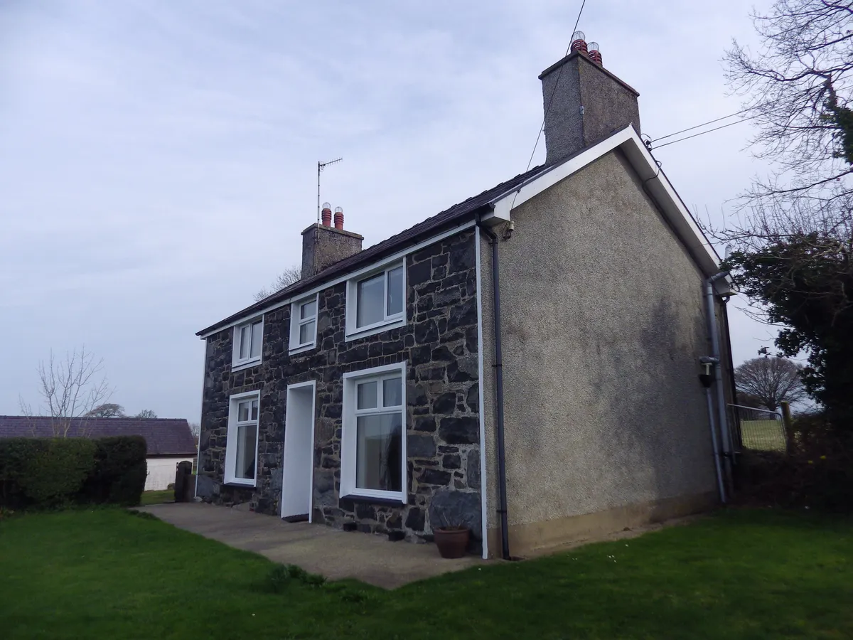 Llanfaglan, Caernarfon, Gwynedd, LL54