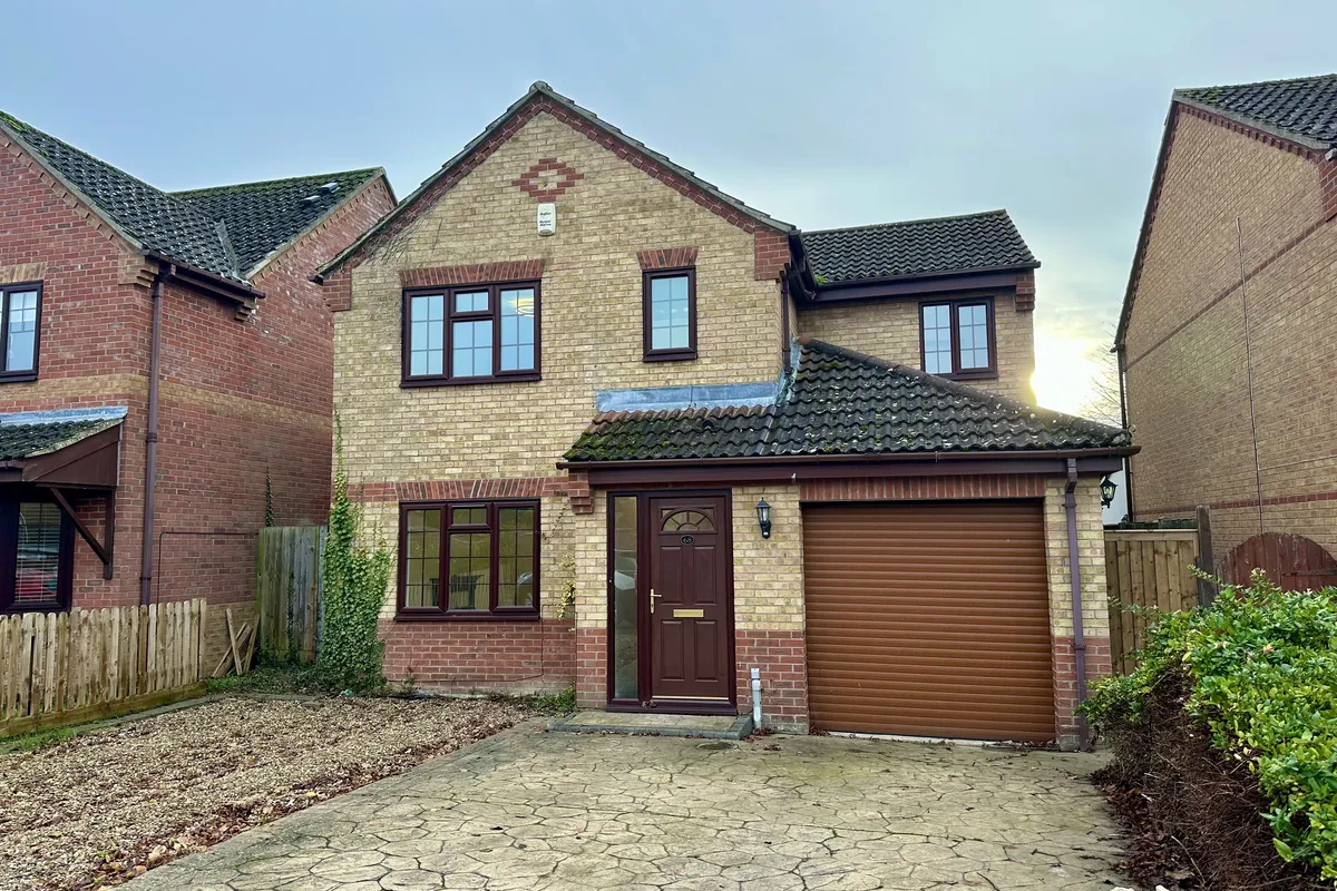 Charles Melrose Close, Mildenhall, BURY ST. EDMUNDS